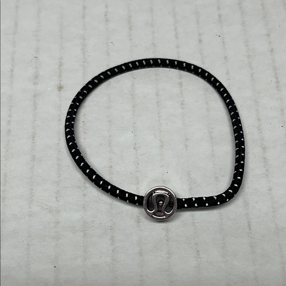 Lululemon Glow On Hair Tie Black Reflective Logo charm Elastic bracelet workout - Picture 1 of 6